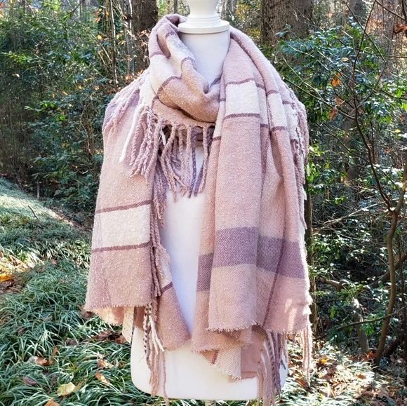 FREE PEOPLE New Oversized Blanket Scarf in Valley Plaid Pink Cream Lilac 83 x 40 - Picture 3 of 6